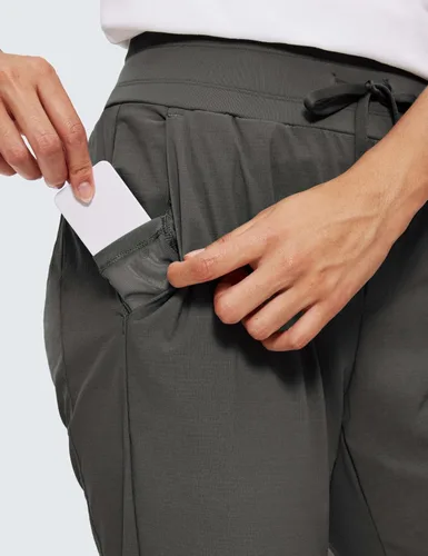 Miniatura 5 de CRZ YOGA Pantalones deportivos de cintura alta con bolsillos para mujer, de 27.5 pulgadas, ligeros, para entrenamiento, viajes, uso casual, al aire