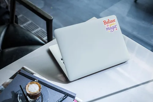 Miniatura 2 de 3 calcomanías inspiradoras con cita - "Believe in Your Magic" - Calcomanía de vinilo motivacional para laptop, botella de agua, diario - Regalo