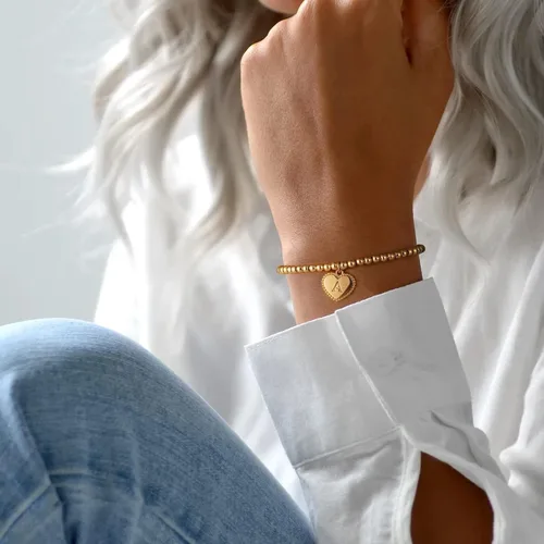 Miniatura 3 de Pulseras con iniciales de corazón de cuentas doradas para mujer, pulsera de bolas chapadas en oro de 14 quilates, dije de corazón hecho a mano