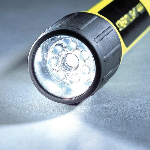 Miniatura 2 de Streamlight 68200 4AA ProPolymer LED linterna con LED blancos, amarillo - 67 lúmenes