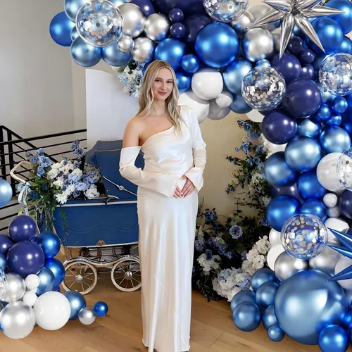 Miniatura 2 de Kit de arco de guirnalda de globos de color azul, blanco y plateado, 140 piezas globos de confeti azul marino claro metálico plateado y blanco