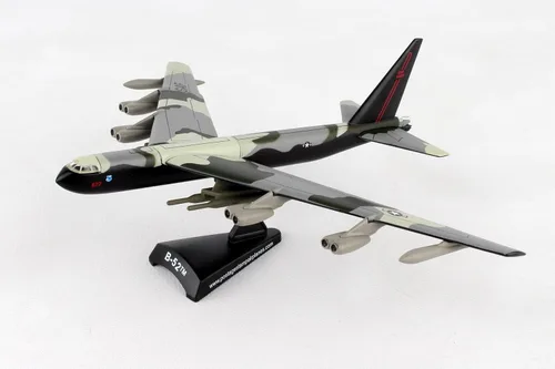Miniatura 2 de Daron Worldwide Trading B-52 Stratofortress Vehículo (Escala 1:300)