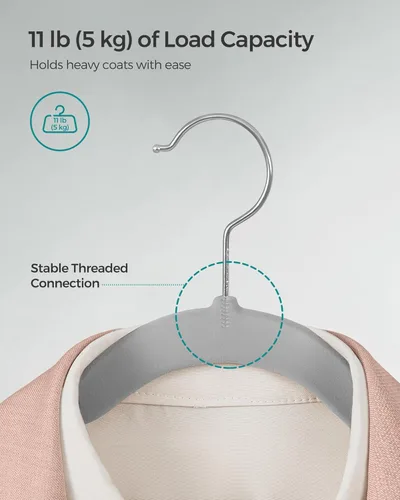 Miniatura 5 de SONGMICS Paquete de 50 perchas de terciopelo antideslizantes, perchas para trajes con muescas de hombro, barra para pantalones, gancho giratorio