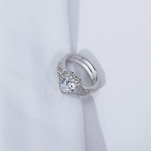 Miniatura 3 de Tienda Collection Platinum-Plated Sterling Silver Infinite Elements Cubic Zirconia Fancy Pink Heart Antique Ring