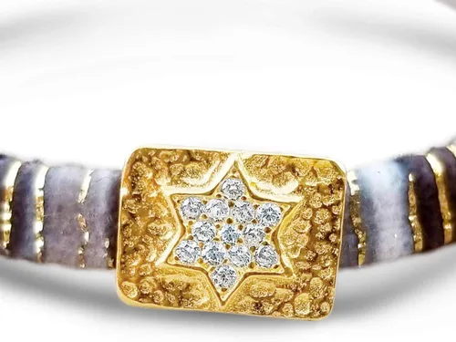 Miniatura 12 de Alef Bet by Paula Macrame Friendship Bracelet in Shades of Blue with Gold-plated Jewish Star of David Charm