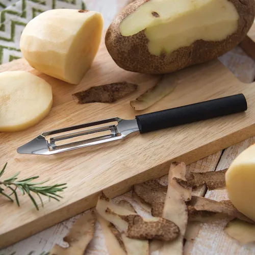 Miniatura 6 de Rada - Pelador de verduras (W232), hoja giratoria de acero inoxidable de 1.75", fabricada en EE. UU., mango negro