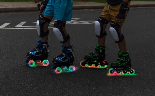 Miniatura 7 de MammyGol Adjustable Inline Skates for Kids Boys Girls Youth Blades Roller Skates with Light up Wheels Ages 4-16 Verde