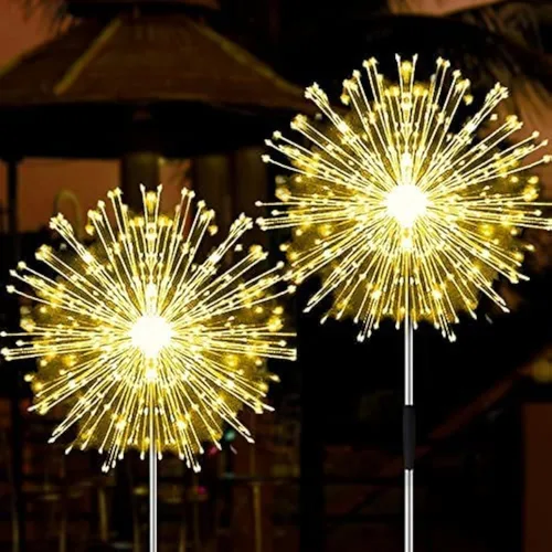 JJGoo - Farolas solares con efecto de fuego, juego de 2, 135 LEDs, 2 modos de iluminación, luces solares para jardín al aire libre, impermeables