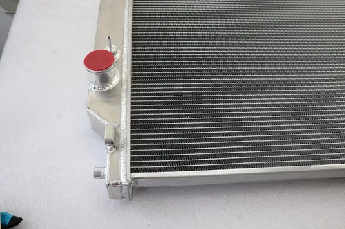 Miniatura 6 de CU2741 Radiador de aluminio de 4 filas para Ford F-250 F-350 F-450 F-550 Super Duty Excursion Powerstroke 6.0L V8 Turbo Diesel MT/AT Radiadores