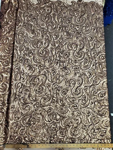 Miniatura 8 de The Spiral Sequin - Tela de lentejuelas rizadas de 3 pies y 1 yardas, sobre malla de polietileno, por el patio, tela de lentejuelas, mantel, lino