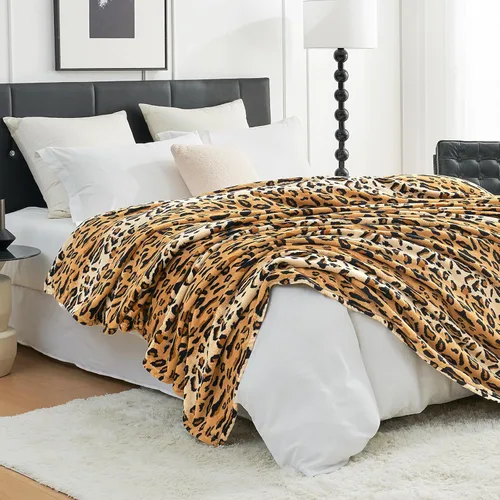 Miniatura 24 de Cozy Bliss Manta mullida con estampado de vaca para sofá, manta gruesa, suave y cálida de forro polar que no desprende para decoración occidental