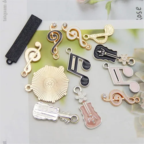 Miniatura 4 de Julie Wang 36 unids esmalte notas musicales instrumentos encantos para hacer joyas al por mayor lote a granel piano violín símbolos musicales