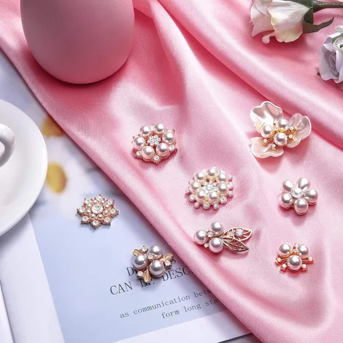 Miniatura 2 de Hicarer 22 Pieces Pearl Rhinestone Buttons Rhinestone Faux Pearl Embellishments Brooch Alloy Floral Pendants for Jewelry Making Party Wedding Bridal