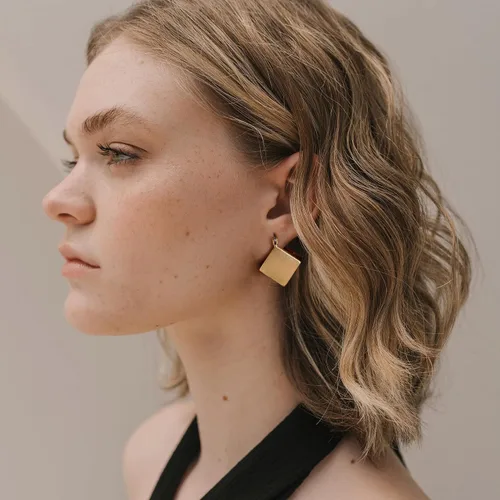 Miniatura 2 de Delicados aretes colgantes dorados para mujer