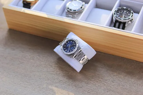 Miniatura 6 de Case Elegance caja organizadora de relojes de madera sólida con visualización superior de vidrio Madera clara