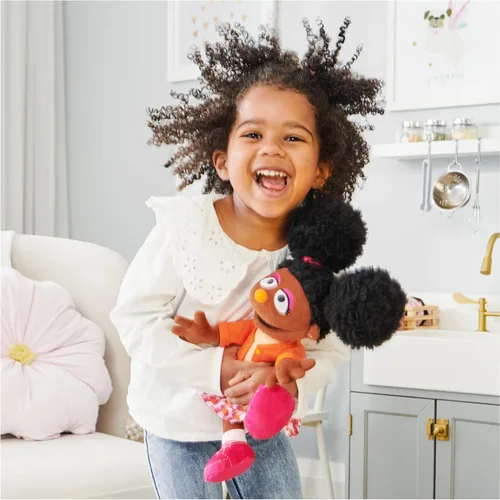 Miniatura 3 de GUND Sesame Street - Peluche oficial de Gabrielle, muñeca de felpa prémium para edades de 1 año en adelante, 13 pulgadas Rosa colorido/naranja