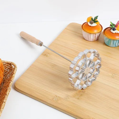 Miniatura 7 de IMIKEYA Juego de Rosetas Timbal de Aluminio Molde para Gofres con Mango de Madera Molde para Prensar Ravioli Empanada Molde para Bunuelos Galleta