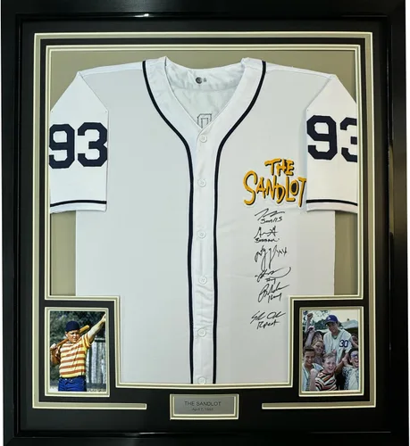 Camiseta de béisbol blanca enmarcada autografiada/firmada de la película The Sandlot 35x39 6x firmas de miembros del reparto Beckett BAS COA