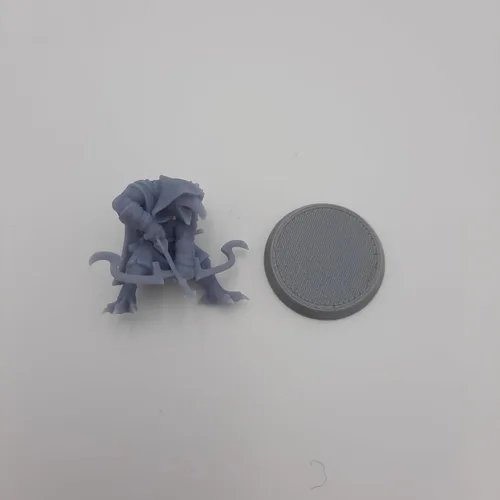 Miniatura 3 de Kenku - Ravenfolk - HERO Creations - RPG - Calabozos y dragones - DnD - Pathfinder - Diorama - figura en miniatura (gris/sin pintar) (Ranger (Prime))