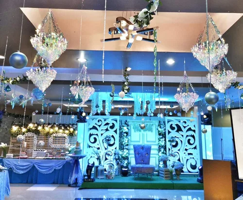 Miniatura 3 de Decoraciones Colgantes Candelabro Iridiscente con Forma de Lámpara de Araña de Papel de Aluminio Ornamento Colgante de Techo para Despedida