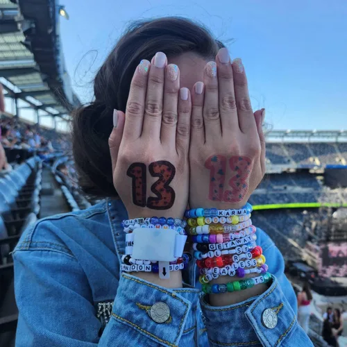 Miniatura 3 de YDJIA 5 pulseras Taylor Swiftie Joyería para la Eras Music Amistad Pulseras Amante Rojo Speak Now Fearless Swiftie Album Jewelry Eras Tour