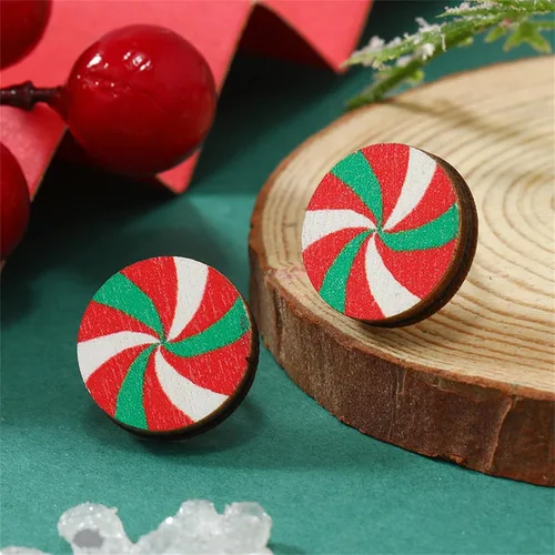Miniatura 7 de Aretes de tuerca de Navidad para mujeres y niñas, hechos a mano, de madera, pan de jengibre, árbol de menta, bastón de caramelo, aretes