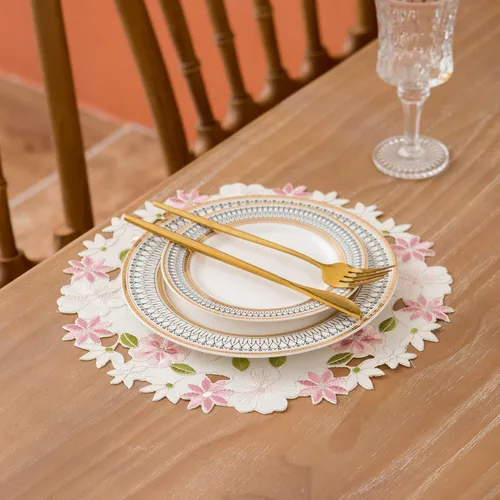 Miniatura 6 de Paquete de 2 tapetes redondos de encaje, manteles individuales florales amarillo azul con bordado calado, bases para jarrones para decoración