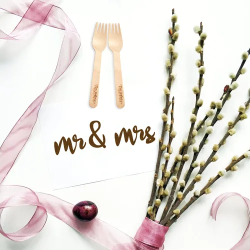 Miniatura 5 de Platos y tenedores de madera desechables Mr. and Mrs