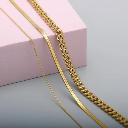 Miniatura 8 de JoycuFF Collar de oro para mujer, delicado collar de gargantilla en capas para mujer, caja de clip de serpiente, cuerda Figaro, collar de cadena