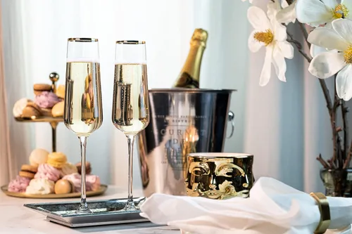 Miniatura 3 de Vasos de regalo de champán con borde dorado, juego de 2, copas cuadradas de cristal para brindis para novia y novio, boda, aniversario, cumpleaños