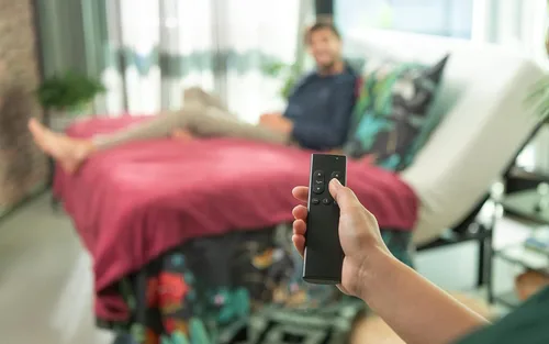 Miniatura 7 de Stratiform Cosmo Sydney - Base de cama ajustable Diseño minimalista, eficiencia de espacio, comodidad ergonómica, bloqueo infantil