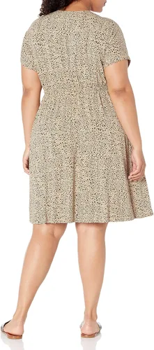 Miniatura 2 de Tienda Essentials Surplice Vestido de mujer, disponible en talla extragrande