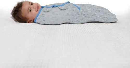 Miniatura 6 de SwaddleMe by Ingenuity Original Swaddle, 100% algodón, mejora el sueño y calma el reflejo de sobresalto, 0-3 meses, paquete de 3 - Dino Time