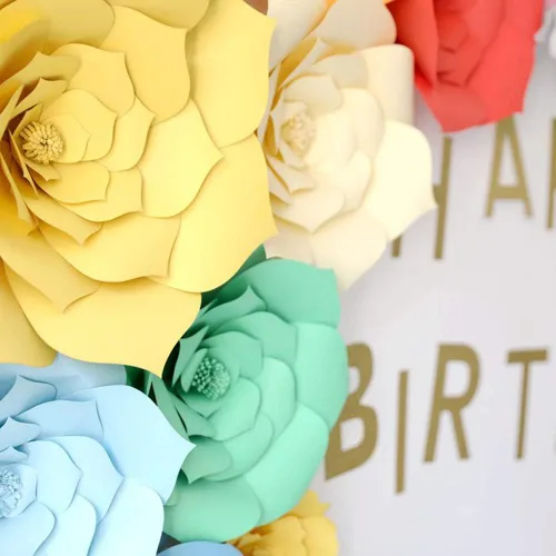 Miniatura 6 de Decoración de flores de papel gigantes para boda, fiesta, telón de fondo de flores, flores hechas a mano para guardería, decoración de pared de Crema