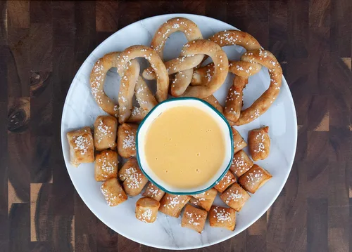 Miniatura 4 de Mom's Place Gluten Free Pretzels suaves con mezcla de sal marina, kit de preparación de pretzel suave, 1 paquete, fácil de fabricar, 24 porciones