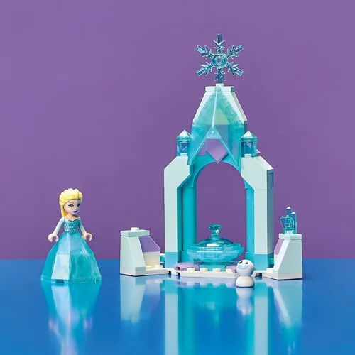 Miniatura 5 de LEGO Disney Elsa's Castle Courtyard 43199 - Juego de construcción, castillo de hielo de Frozen de Disney con figura de muñeca pequeña de la princesa