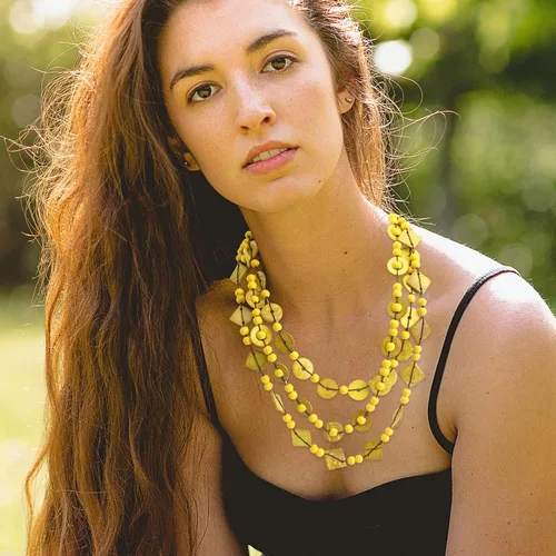 Miniatura 8 de Generic Collar de estilo retro bohemio para mujer, cuentas de madera tejidas a mano con dijes de concha, joyería de moda para mujeres y niñas