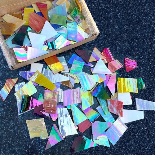 Miniatura 4 de LITMIND Restos de vitrales iridiscentes de 2.2 libras de colores mixtos, azulejos de mosaico irregulares y piezas rotas para arte de vidrieras