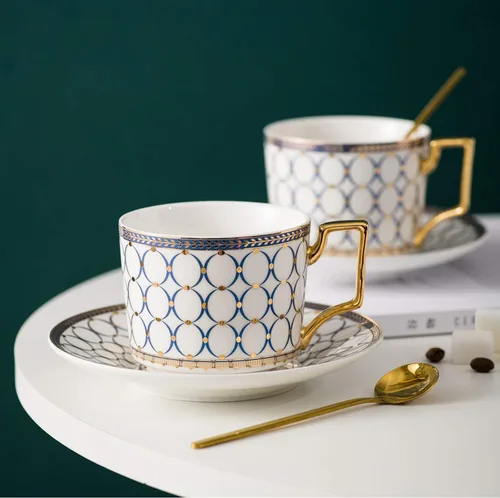 -Juego de taza y platillo de estilo europeo, 7 oz (aproximadamente 7.00 oz) de porcelana de hueso exquisita taza de té y platillo de platino