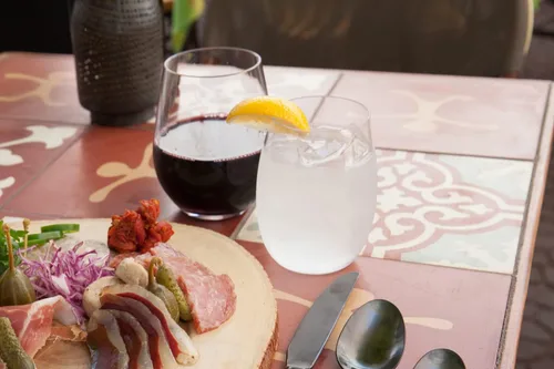 Fortessa Outside - Paquete de 6 vasos de plástico de copoliéster de alta calidad, resistentes a las roturas y astillas, sin BPA, 19 onzas (paquete