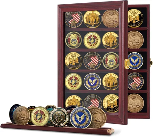 Jinchuan Expositor de monedas de desafío militar con cerradura con cerradura con 2 estantes extraíbles y puerta antipolvo para fichas de póquer de