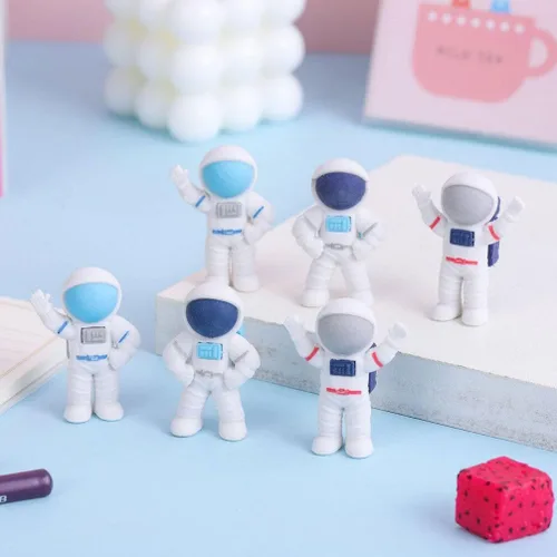 Miniatura 7 de NUOBESTY 24 borradores de astronauta para niños, lindos mini escritorio espacial 3D, juego de borradores de rompecabezas espaciales para premios