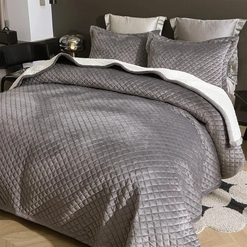 Miniatura 12 de tohrisa Juego de edredón de terciopelo tamaño King, ropa de cama ultrasuave de 3 piezas con 2 fundas de almohada, colcha reversible ligera