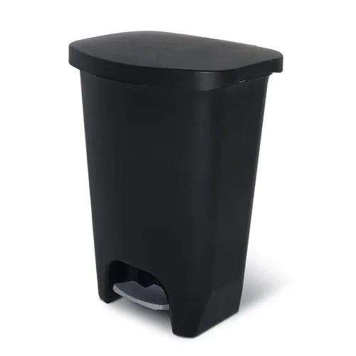 Glad Cubo de basura de 13 galones | Contenedor de residuos de plástico para cocina con protección contra olores en la tapa | Manos libres con pedal