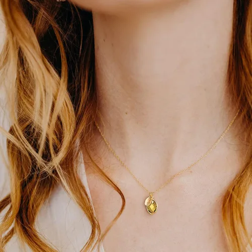 Miniatura 4 de Me&Hz Initial Birthstone Necklace for Women 14K Gold Filled Small Initial Necklace Crystal Birthstone Pendant Necklace for Girls Teens Mom Dainty