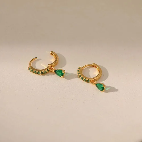 Miniatura 5 de Aretes de aro de oro delicados para mujer chapados en oro real de 18 quilates pequeños aretes de aro de circonita cúbica para hombres joyería