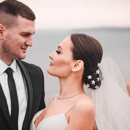 Miniatura 6 de 30 horquillas para el pelo de novia de boda con flores moradas, clip de cabeza de novia, pasadores de pelo con diamantes de imitación de cristal
