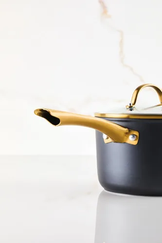 Miniatura 11 de Farberware - Juego de ollas y sartenes de cerámica antiadherente forjada para inducción con tapas y herramientas de cocina de cocina - Apto