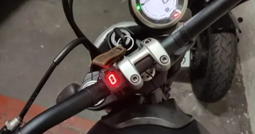 Miniatura 7 de Indicador digital LED de 1-6 velocidades, medidor de pantalla impermeable para Ducati Cafe Racer Monster 696 795 796 797 821 1100 1200 1200 S R Rojo