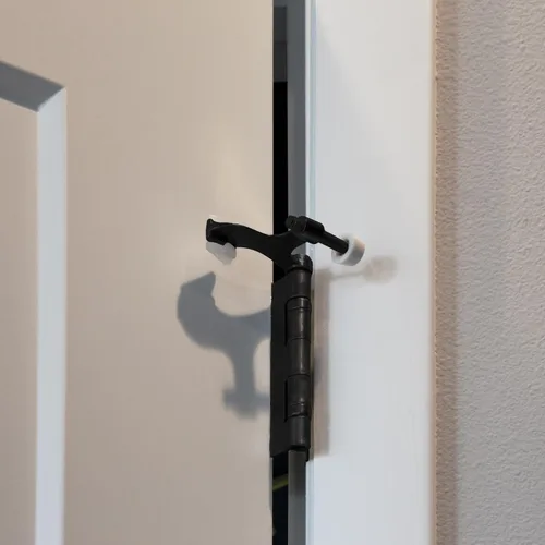 Miniatura 7 de Design House Design House 189118 - Protector de pared con bisagra de núcleo hueco con punta de goma, topes de puerta ajustables color negro mate
